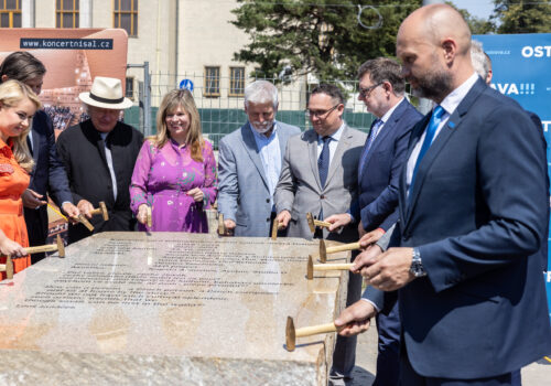 Slavnostní ceremoniál poklepání základního kamene koncertního sálu - 19.7.2024