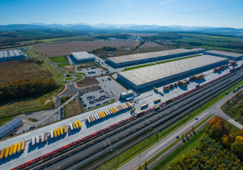 Pozemky, na kterých vyroste špičkové logistické centrum pro firmu BMW. Foto: Concens Investments